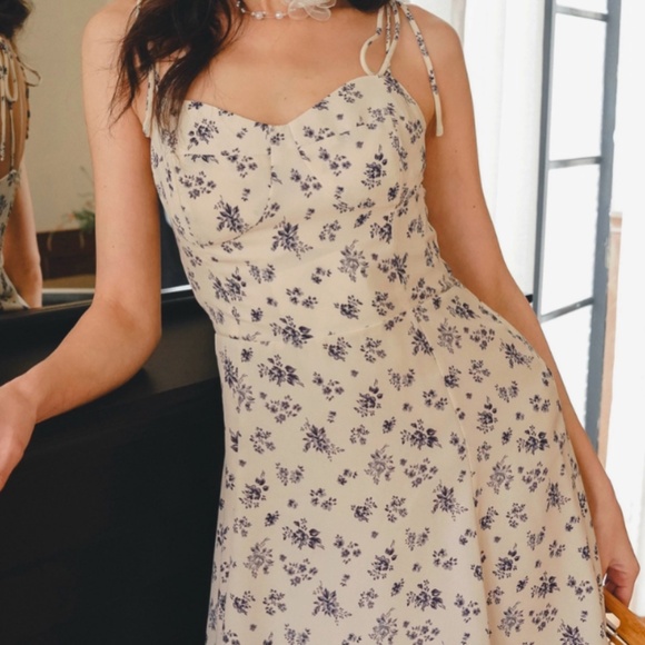 Rosie Posie Dresses & Skirts - NWT Rosie Posie Floral Mini Dress with Tie Shoulder Straps